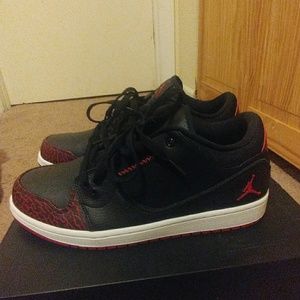 JORDAN 1 FLIGHT 2 LOW